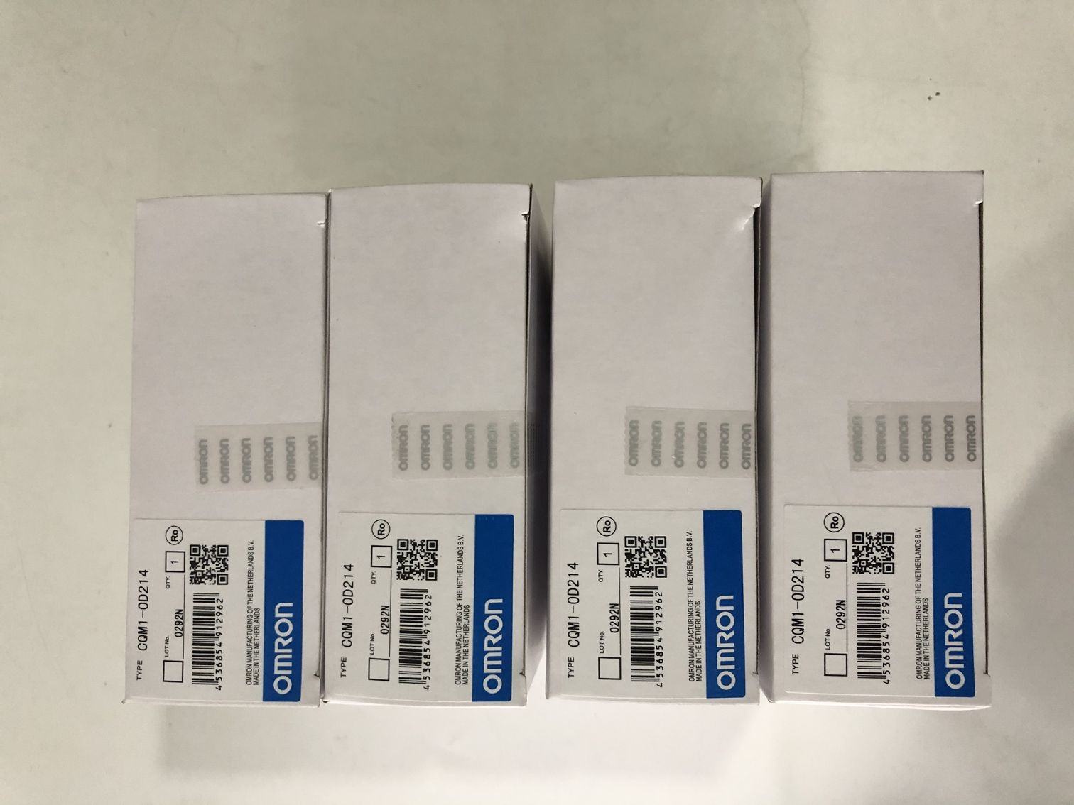 New O mron Output Unit Module PLC Module CQM1-OD214