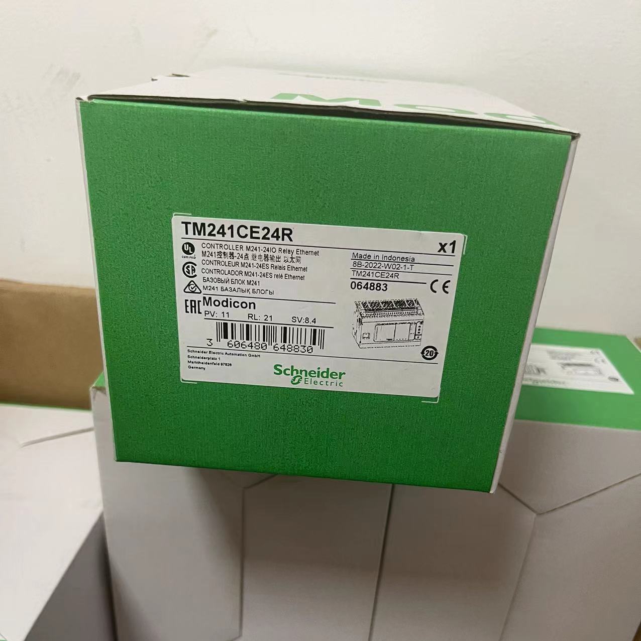 TM241CE24R Logic controller, Modicon M241, 24 IO relay Ethernet Module TM241CE24R In stock