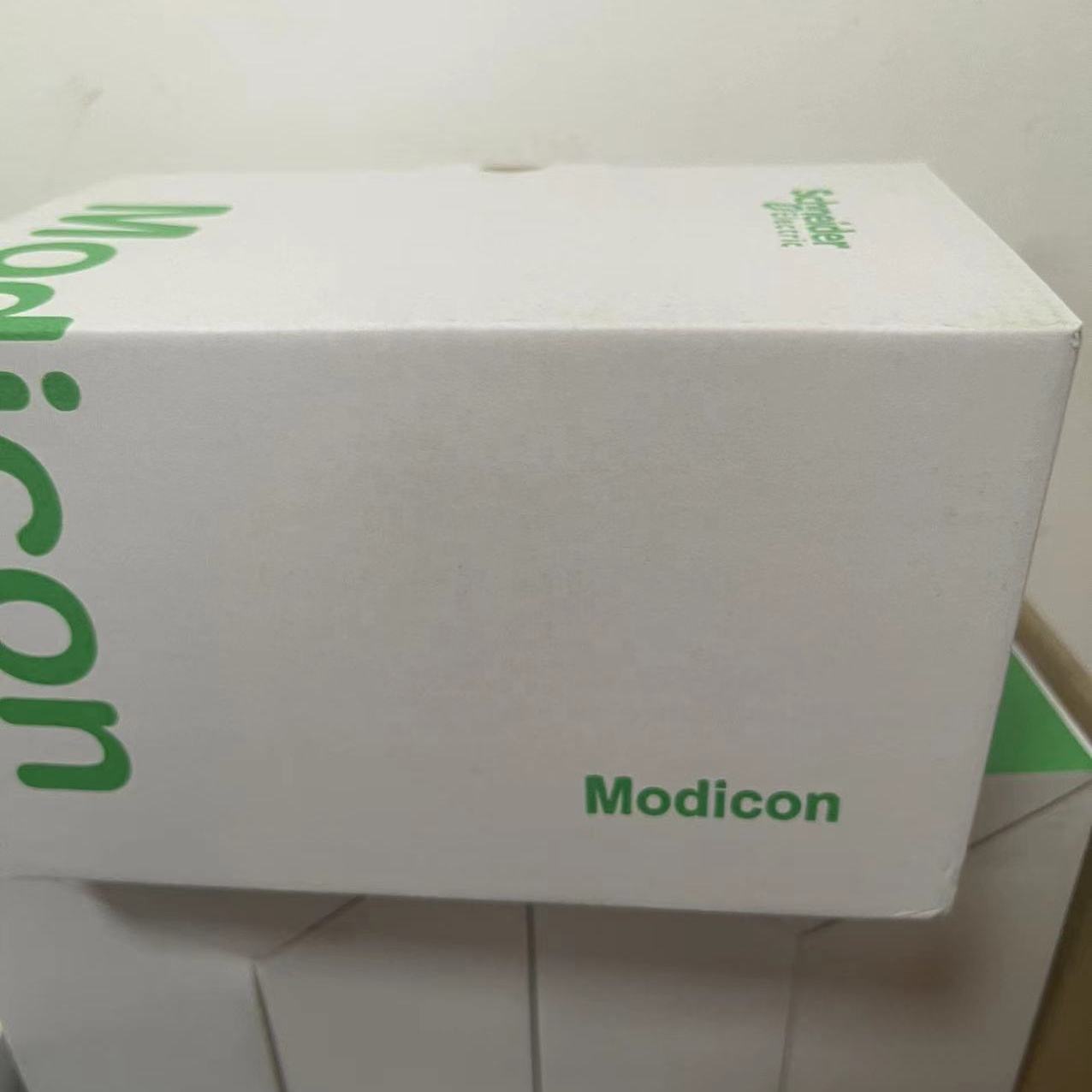 TM241CE24R Logic controller, Modicon M241, 24 IO relay Ethernet Module TM241CE24R In stock